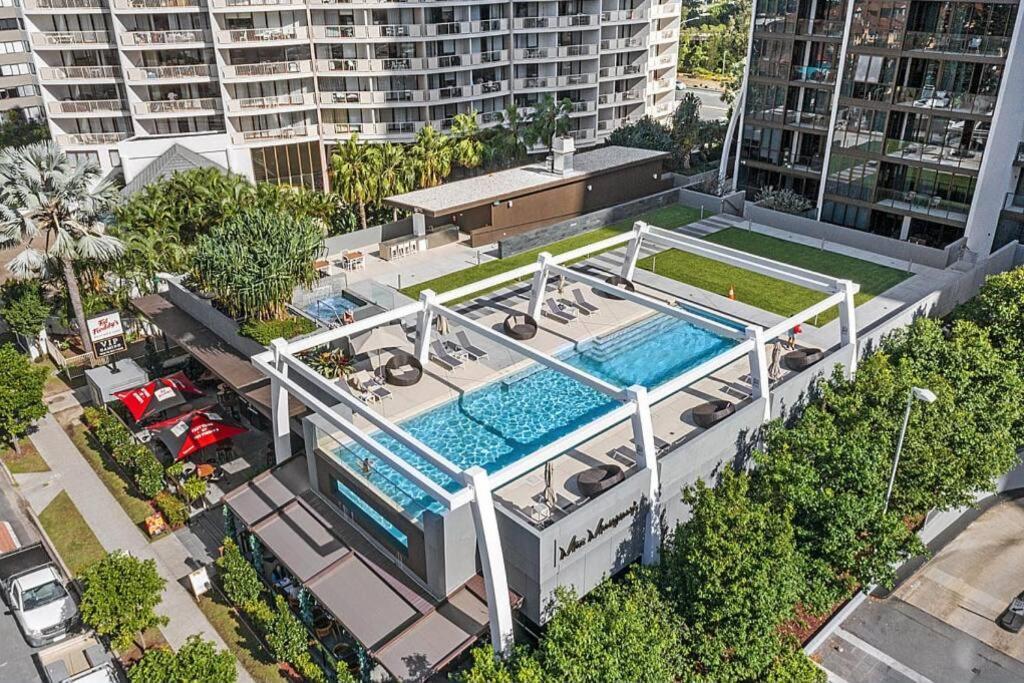Broadbeach Stunner Modern And Central Guldkusten Exteriör bild