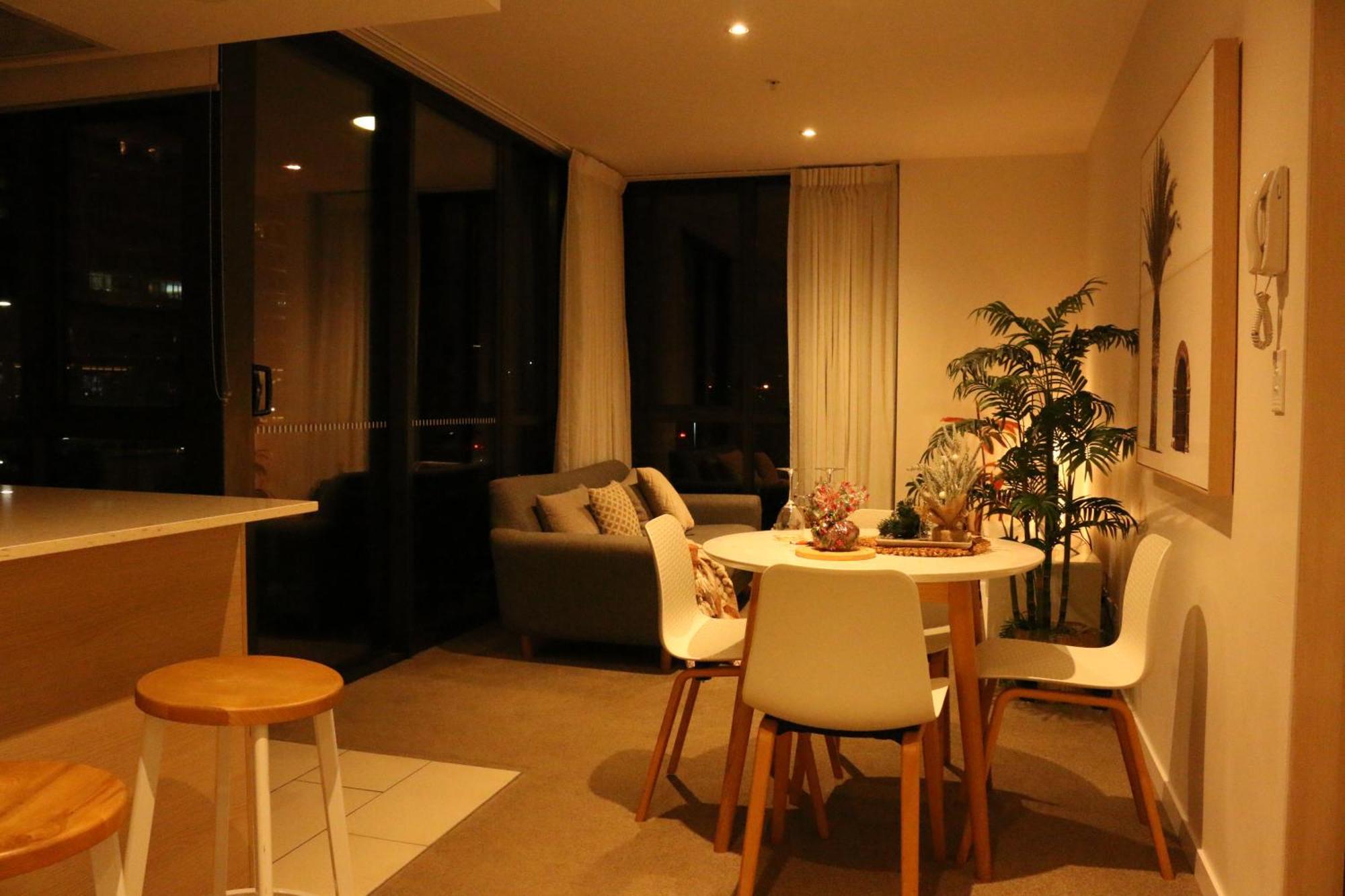 Broadbeach Stunner Modern And Central Guldkusten Exteriör bild