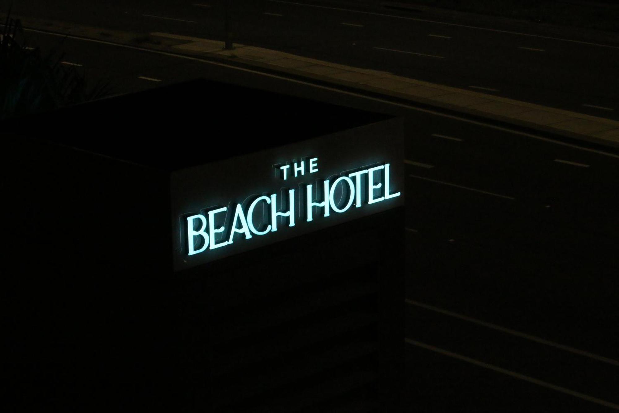 Broadbeach Stunner Modern And Central Guldkusten Exteriör bild